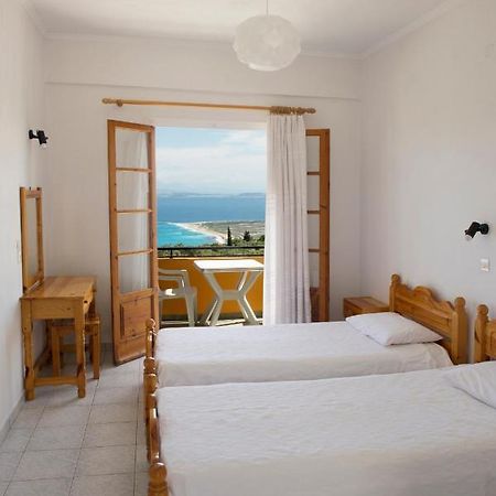 Pansion Laertes Apartamento Tsoukaládhes Quarto foto