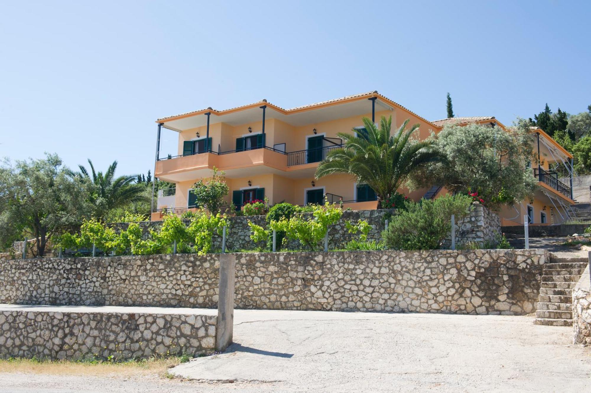 Pansion Laertes Apartamento Tsoukaládhes Exterior foto